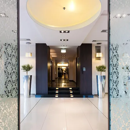 Hotel Qubus