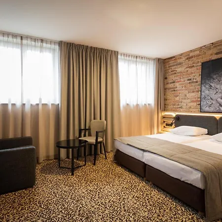 Qubus Hotel 4*
