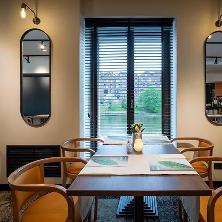 Qubus Hotel