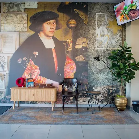 Qubus Hotel 4*